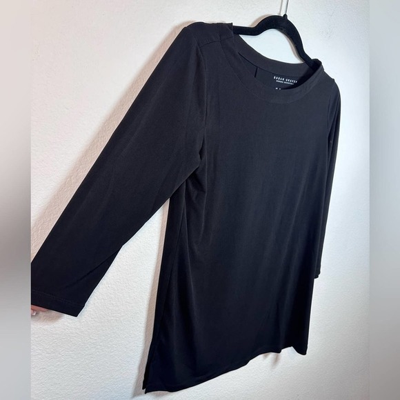 NWOT - Susan Graver Women's Top Sz XS Essentials Regular Liquid Knit Black - Picture 3 of 4